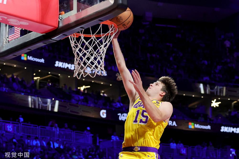 和不屈的精 和不屈的精