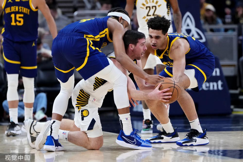 他在场上的 他在场上的